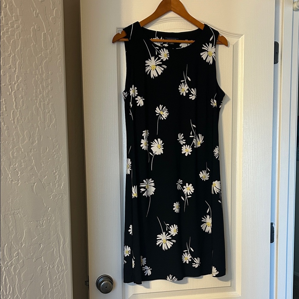 Tommy Hilfiger Black and White Daisy Floral Mini Dress
